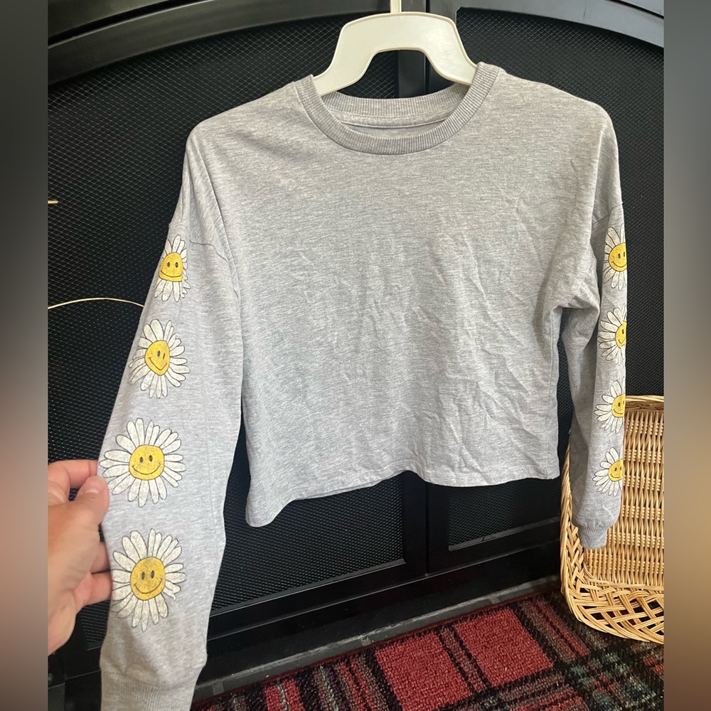 Art Class Girls Long Sleeve Cropped Tee